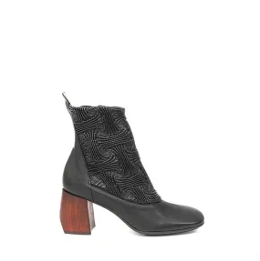 Ankle Boots   Ixos  