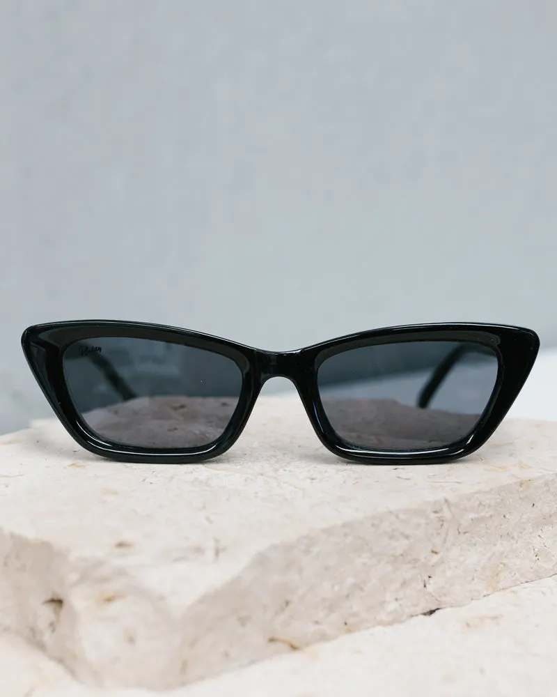 Dolce Vita Sunglasses - Black