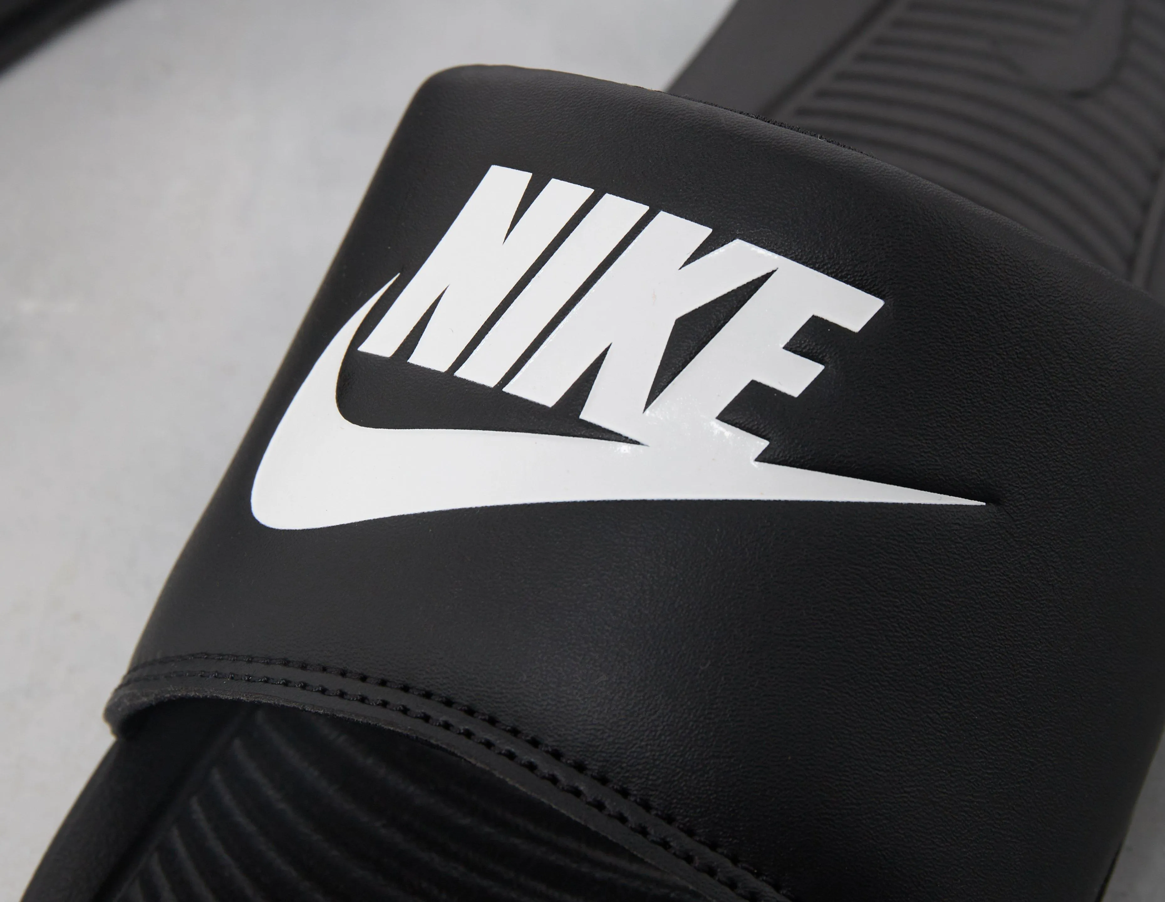 Nike Victori One Slide