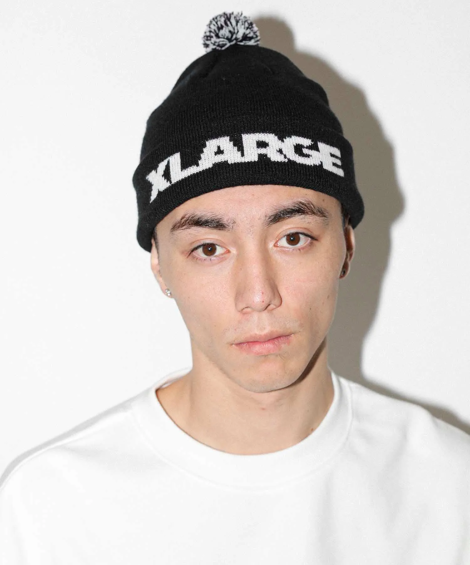 STANDARD LOGO POMPOM BEANIE